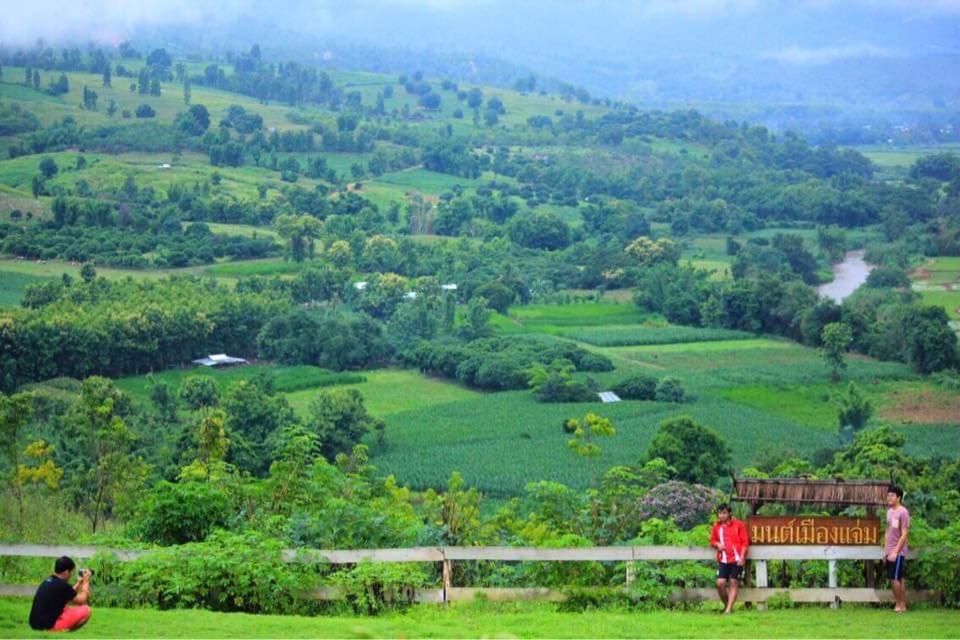 มนต์เมืองแจ่ม Hotel Mae Chaem Exterior foto