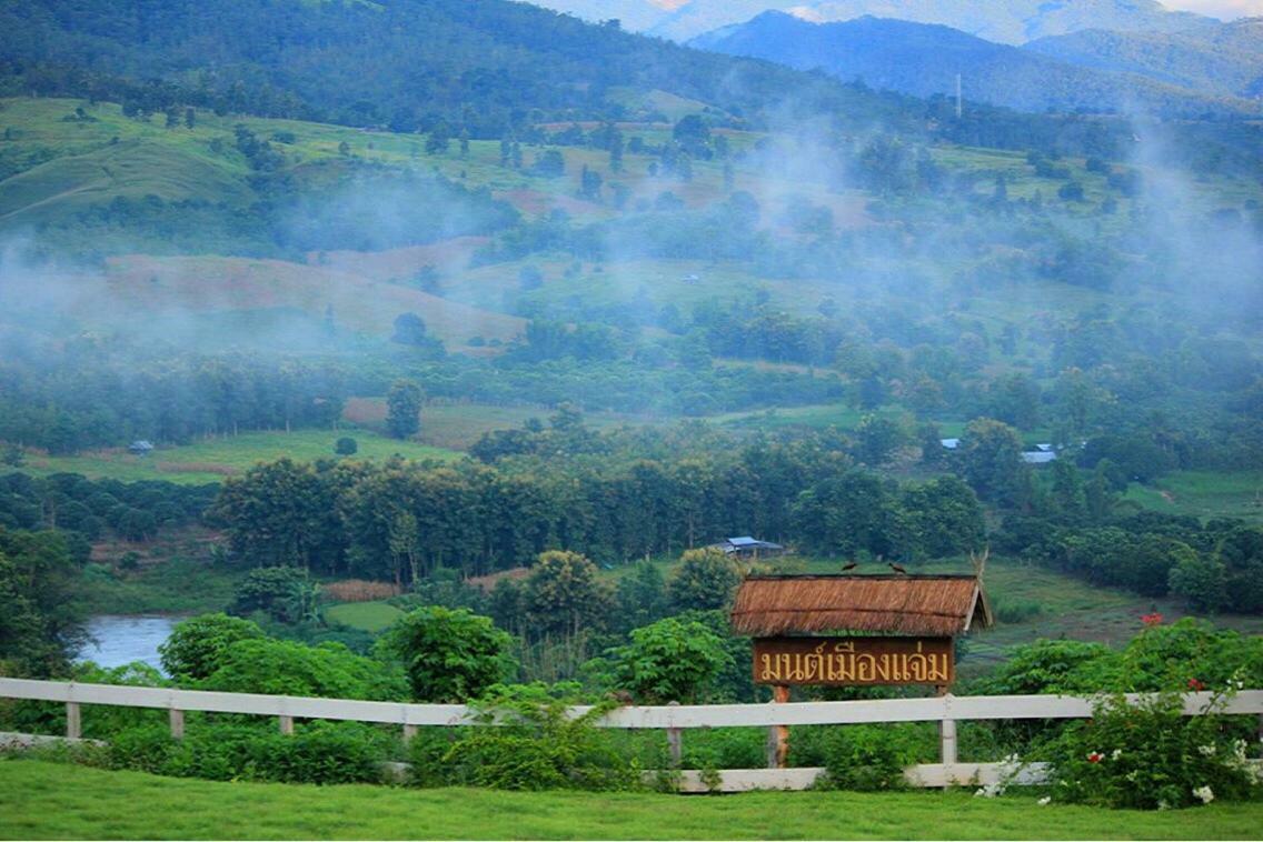 มนต์เมืองแจ่ม Hotel Mae Chaem Exterior foto