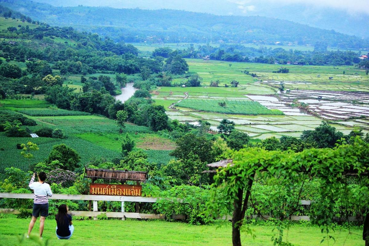 มนต์เมืองแจ่ม Hotel Mae Chaem Exterior foto