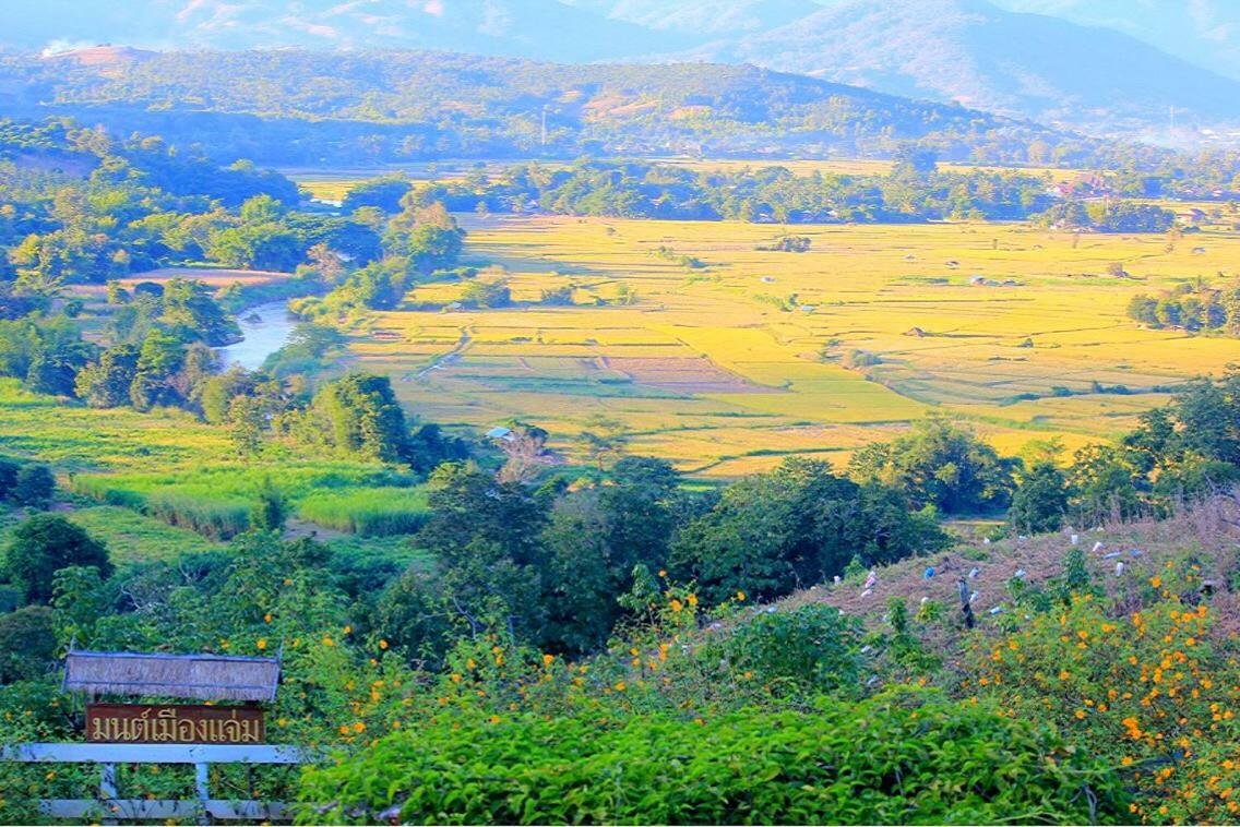 มนต์เมืองแจ่ม Hotel Mae Chaem Exterior foto